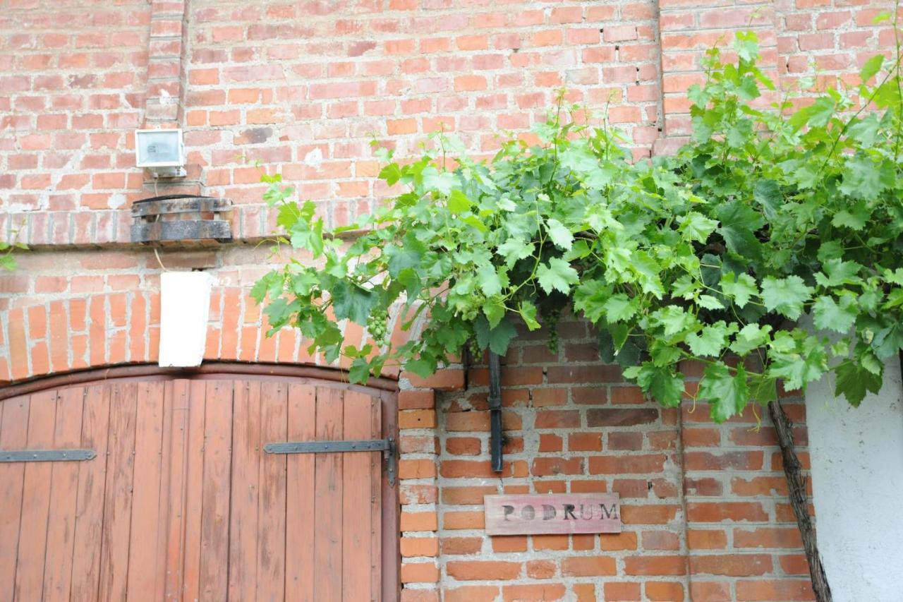 Wellness B&B Winery Sontacchi Kutjevo Dış mekan fotoğraf