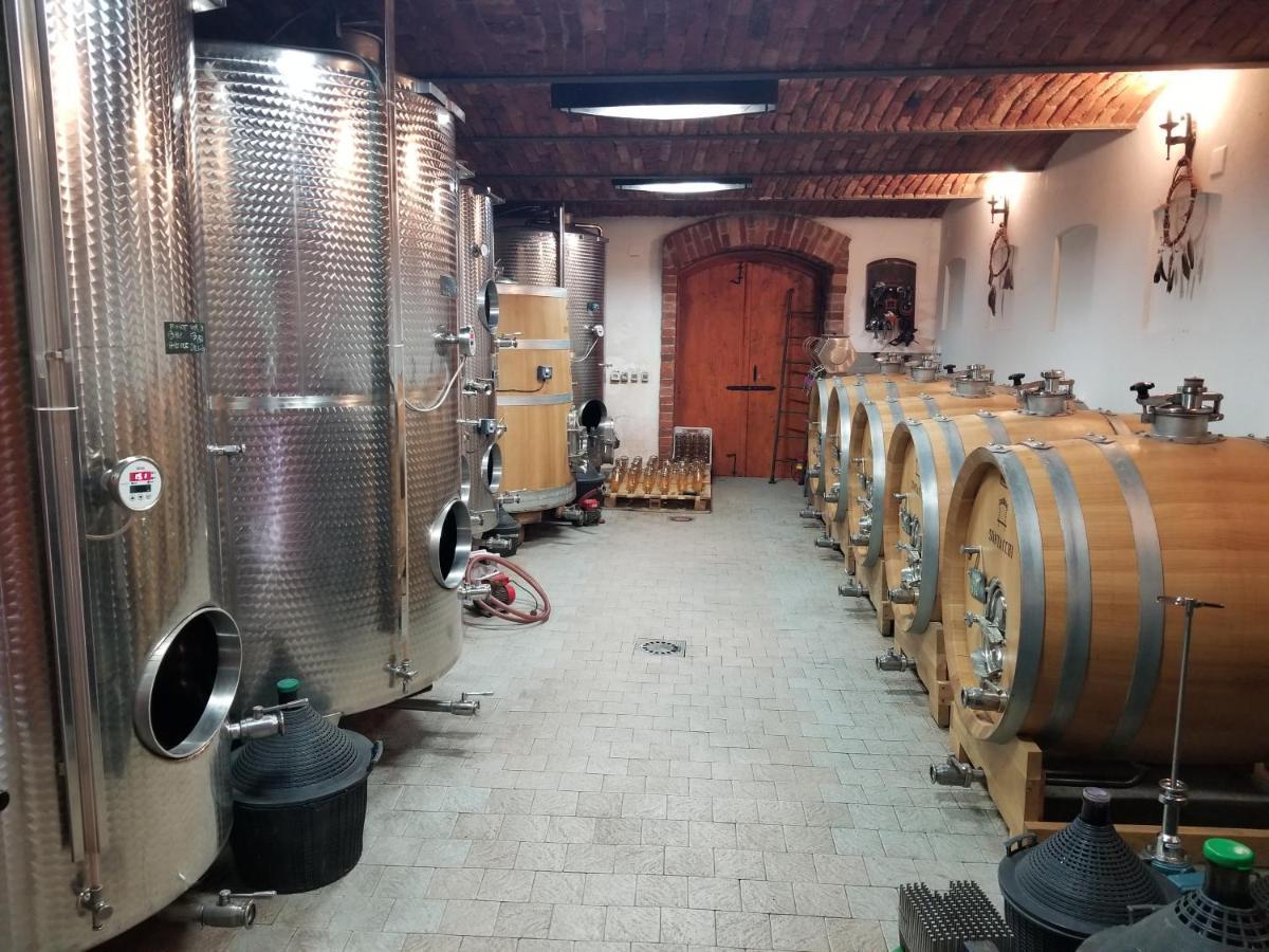 Wellness B&B Winery Sontacchi Kutjevo Dış mekan fotoğraf